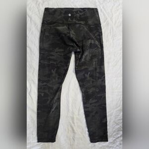 Lululemon Athletica Black Camouflage Joggers WOMENS 10